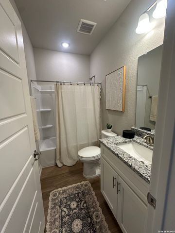 7166 Magnolia Crk Unit 101, San Antonio, TX 78252