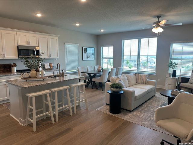 7166 Magnolia Crk Unit 101, San Antonio, TX 78252