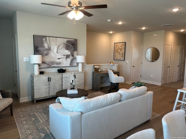 7166 Magnolia Crk Unit 101, San Antonio, TX 78252
