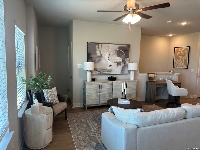 7166 Magnolia Crk Unit 101, San Antonio, TX 78252
