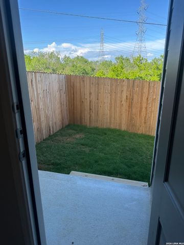 7166 Magnolia Crk Unit 101, San Antonio, TX 78252