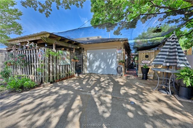 1514 Bennett Street, Bryan, TX 77802