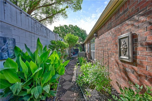 1514 Bennett Street, Bryan, TX 77802