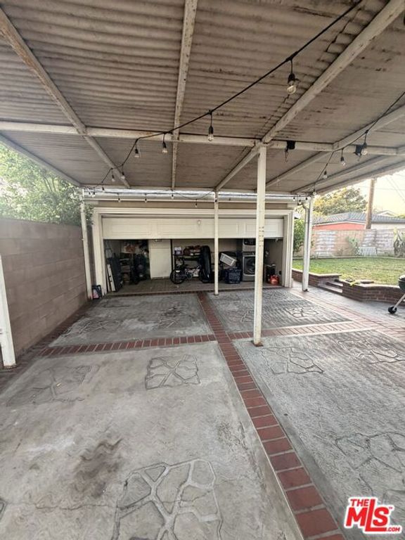 Image 19 of property listing at 6837 Mayflower Avenue, Bell, CA 90201