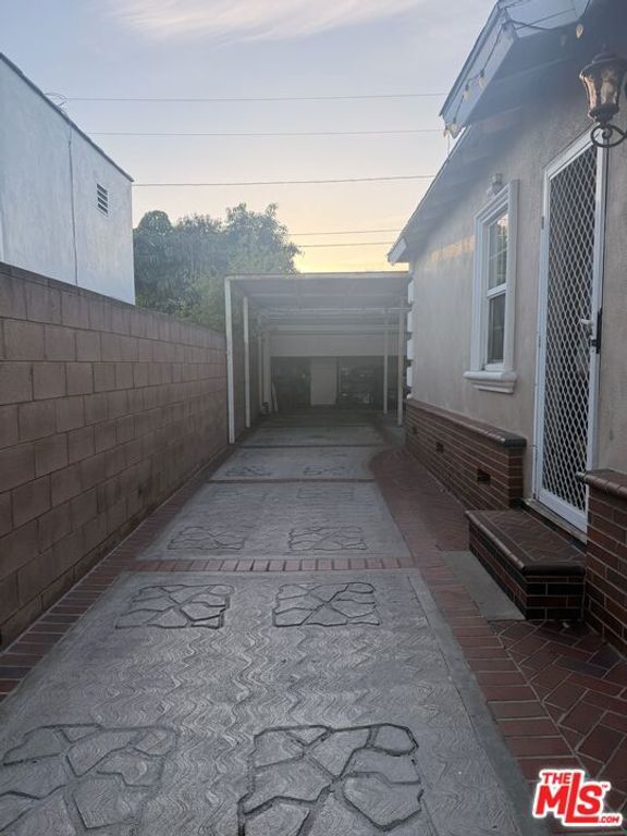 Image 20 of property listing at 6837 Mayflower Avenue, Bell, CA 90201