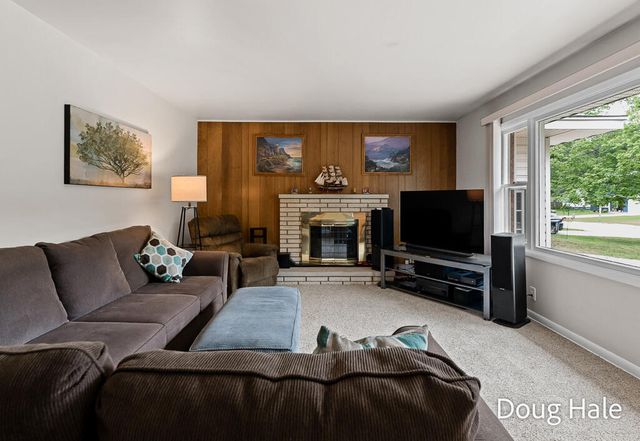 1674 Bonneville Drive, Norton Shores City, MI 49441