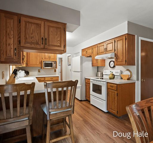 1674 Bonneville Drive, Norton Shores City, MI 49441