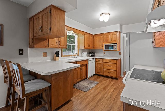 1674 Bonneville Drive, Norton Shores City, MI 49441