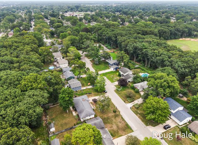 1674 Bonneville Drive, Norton Shores City, MI 49441