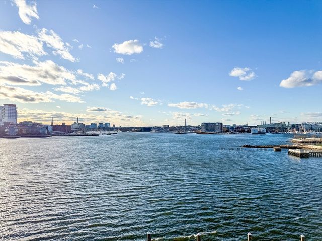 65 Lewis St 511, Boston, MA 02128