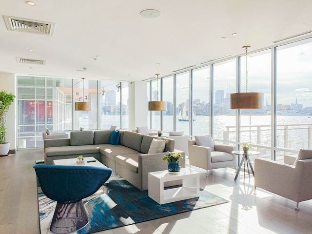 65 Lewis St 511, Boston, MA 02128