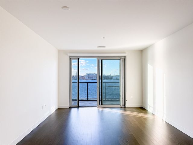 65 Lewis St 511, Boston, MA 02128