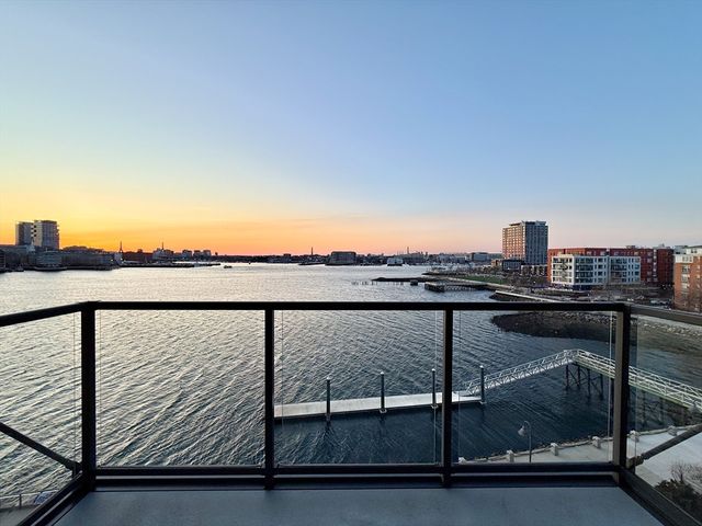 65 Lewis St 511, Boston, MA 02128