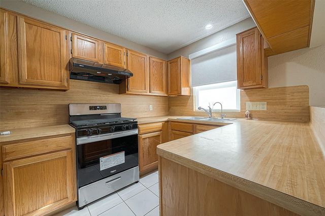 3231 E Heatherock Circle, Sugar Land, TX 77479