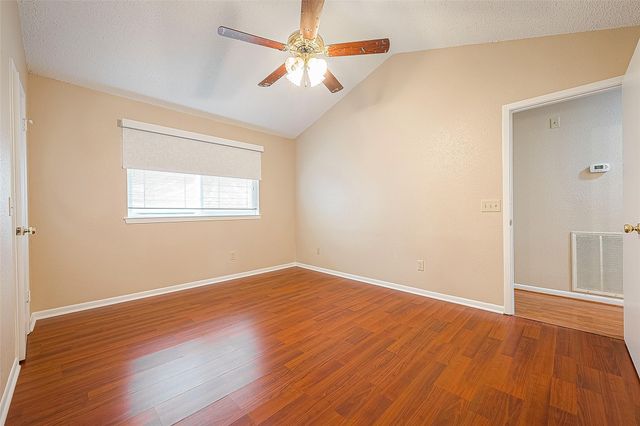 3231 E Heatherock Circle, Sugar Land, TX 77479