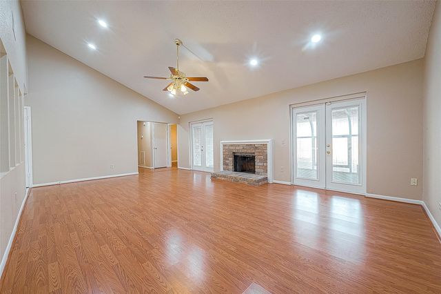 3231 E Heatherock Circle, Sugar Land, TX 77479