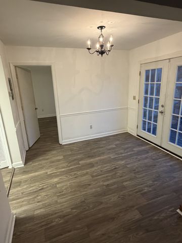 1128 N Graycroft Ave, Madison, TN 37115