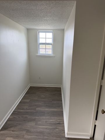 1128 N Graycroft Ave, Madison, TN 37115