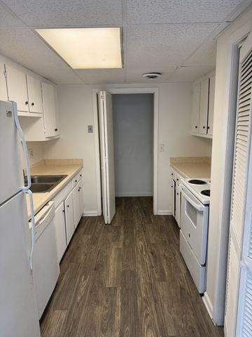 1128 N Graycroft Ave, Madison, TN 37115