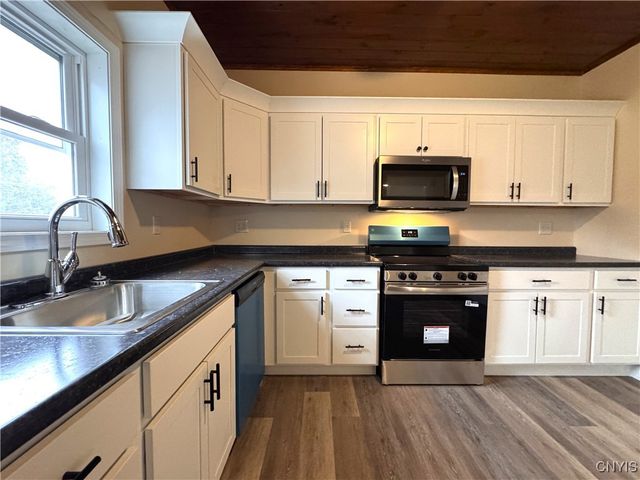 302 West German Street, Herkimer, NY 13350