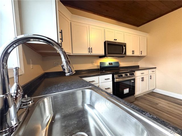 302 West German Street, Herkimer, NY 13350