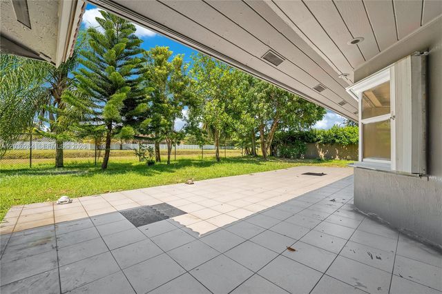 15241 SW 150th Street, Miami, FL 33196