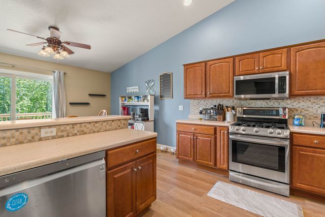 14 Hidden Valley Circle, Davenport, IA 52804