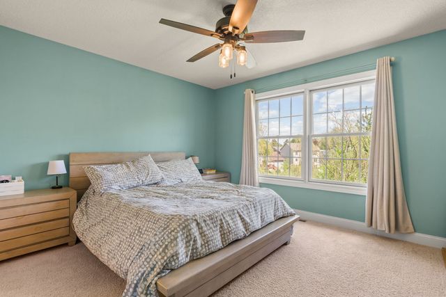 14 Hidden Valley Circle, Davenport, IA 52804