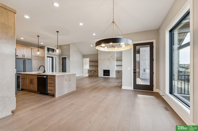 3538 S 210th Avenue, Elkhorn, NE 68022