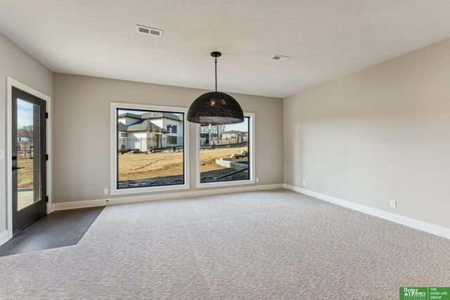 3538 S 210th Avenue, Elkhorn, NE 68022