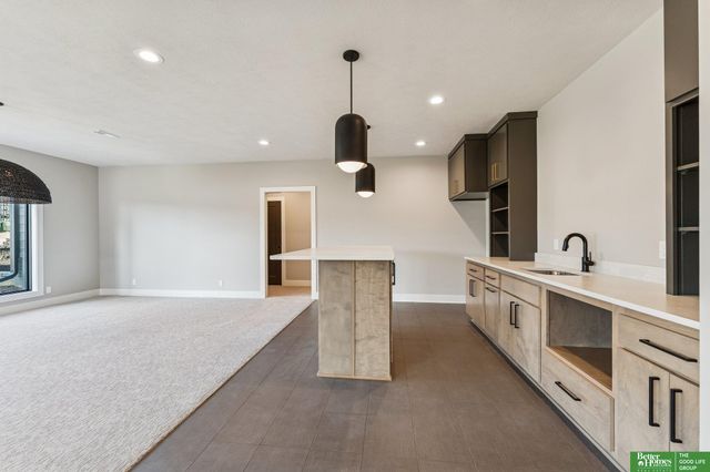 3538 S 210th Avenue, Elkhorn, NE 68022