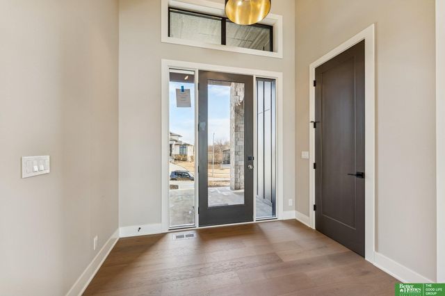 3538 S 210th Avenue, Elkhorn, NE 68022