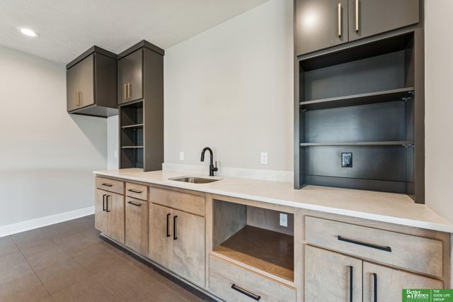 3538 S 210th Avenue, Elkhorn, NE 68022