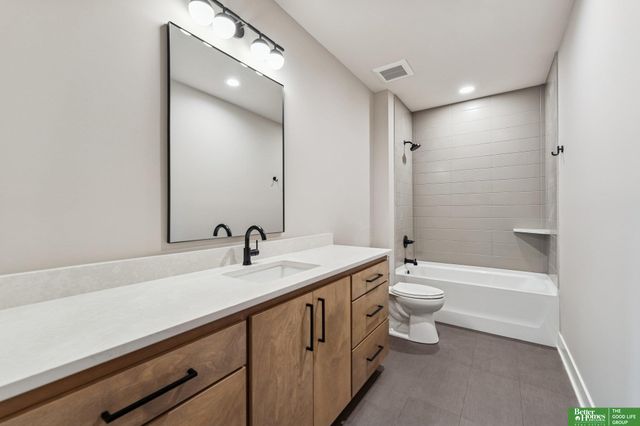 3538 S 210th Avenue, Elkhorn, NE 68022