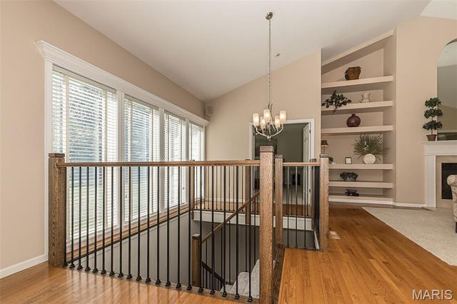 573 Castle Ridge Drive, Ballwin, MO 63021