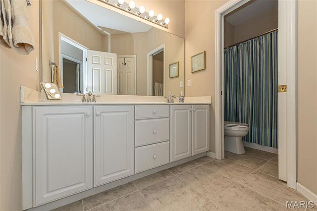 573 Castle Ridge Drive, Ballwin, MO 63021