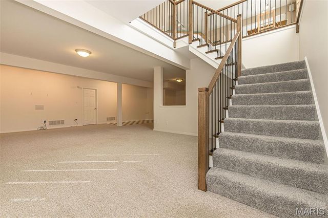 573 Castle Ridge Drive, Ballwin, MO 63021