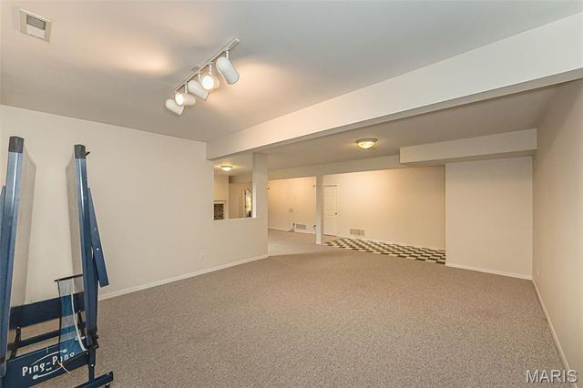 573 Castle Ridge Drive, Ballwin, MO 63021