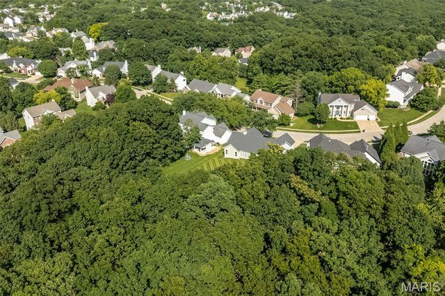 573 Castle Ridge Drive, Ballwin, MO 63021