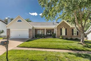 573 Castle Ridge Drive, Ballwin, MO 63021