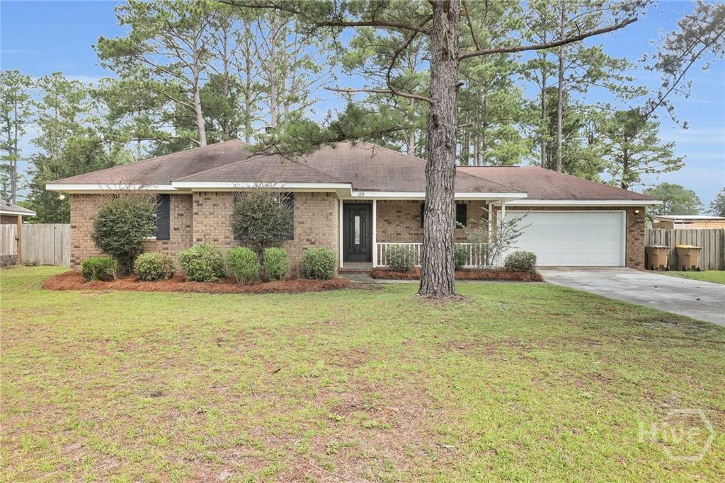 Image 2 of property listing at 129 Jennifer Circle, Rincon, GA 31326