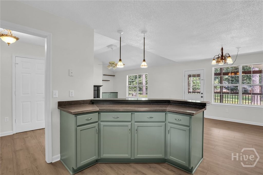 Image 23 of property listing at 129 Jennifer Circle, Rincon, GA 31326