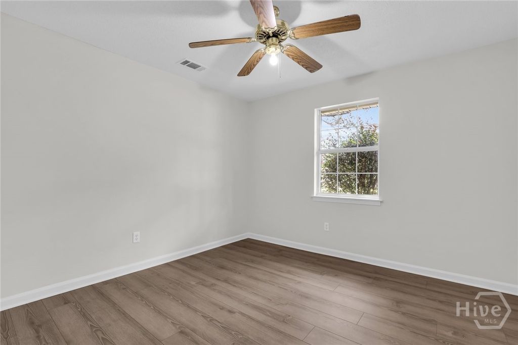 Image 34 of property listing at 129 Jennifer Circle, Rincon, GA 31326