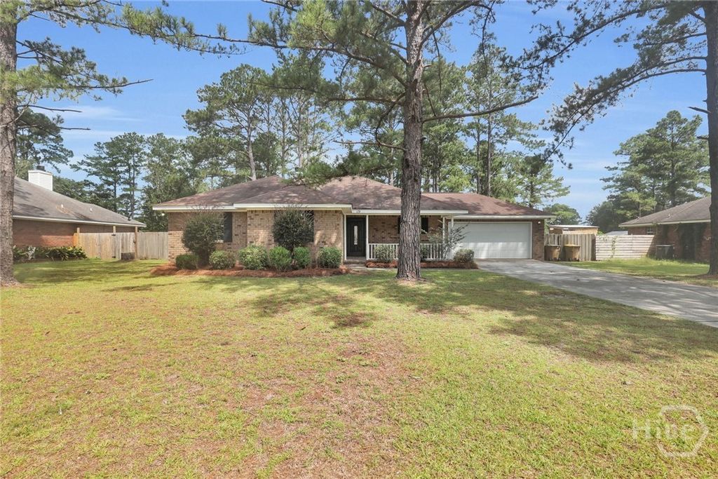 Image 4 of property listing at 129 Jennifer Circle, Rincon, GA 31326