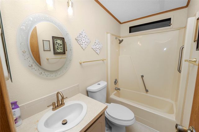 1706 FOX HILL DRIVE, Lakeland, FL 33810