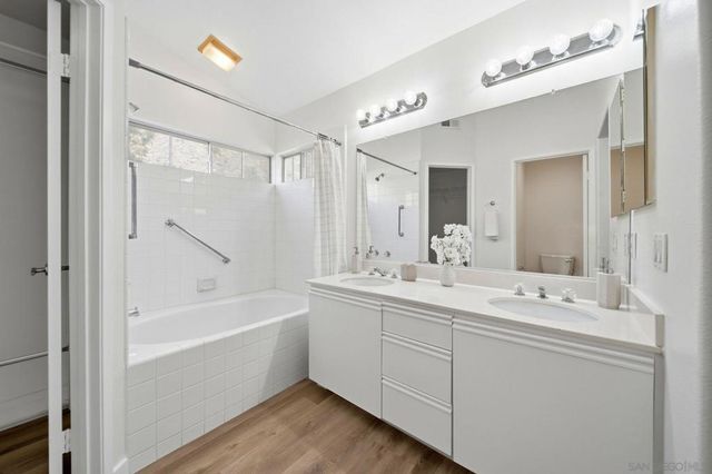 9525 Questa Pointe, San Diego, CA 92126