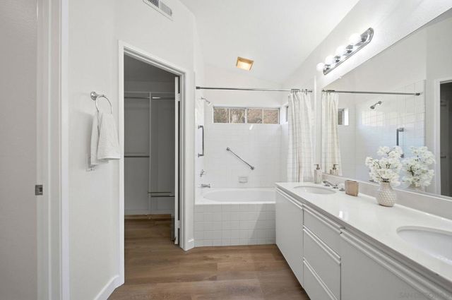 9525 Questa Pointe, San Diego, CA 92126
