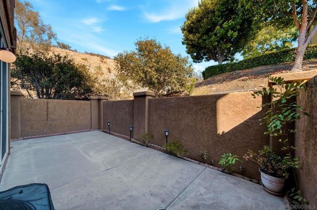 9525 Questa Pointe, San Diego, CA 92126