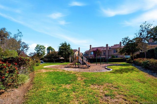 9525 Questa Pointe, San Diego, CA 92126