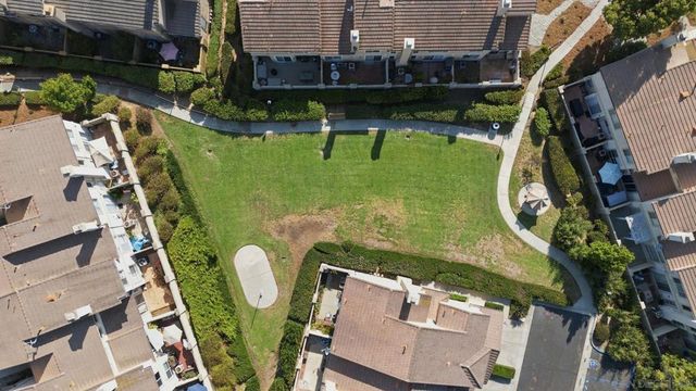 9525 Questa Pointe, San Diego, CA 92126